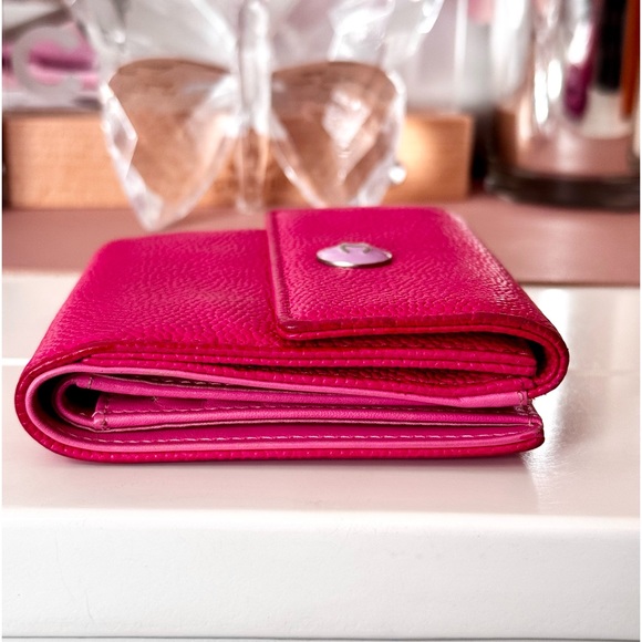 Hot Pink Chanel Caviar Leather Bifold Wallet - Picture 4 of 9